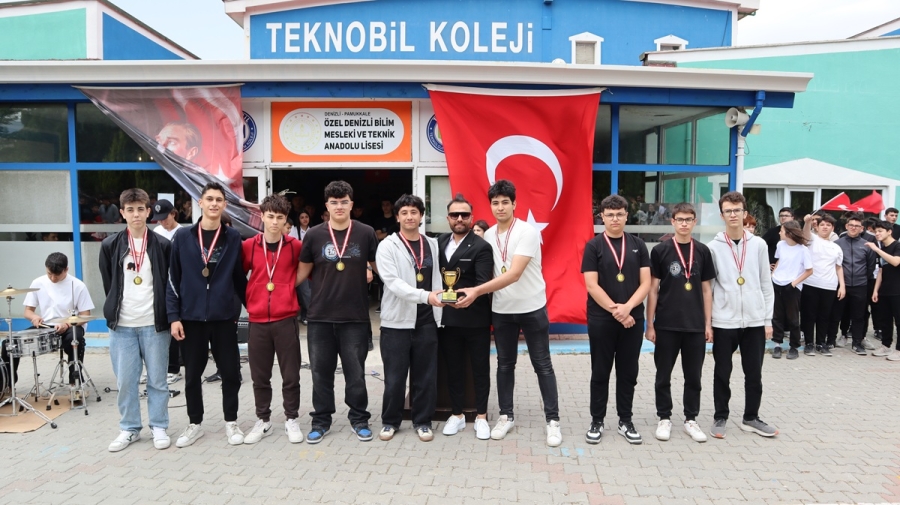 ÖZEL TEKNOBİL KOLEJİ 19 MAYIS’I ADINA YAKIŞIR BİR COŞKUYLA KUTLADI 