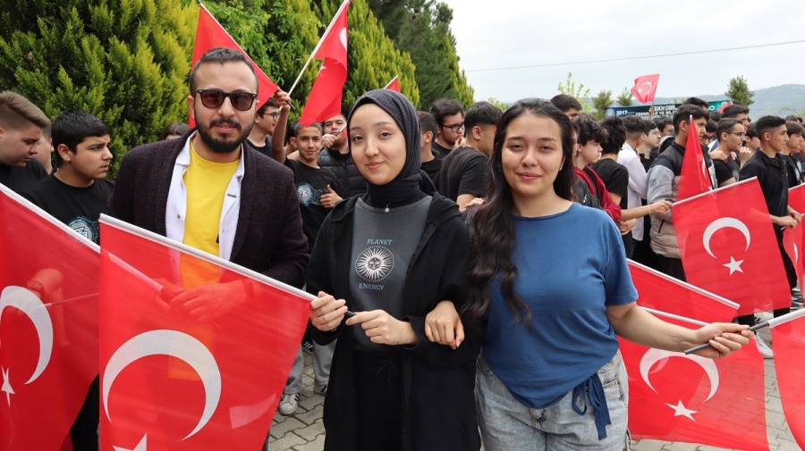 ÖZEL TEKNOBİL KOLEJİ 19 MAYIS’I ADINA YAKIŞIR BİR COŞKUYLA KUTLADI 