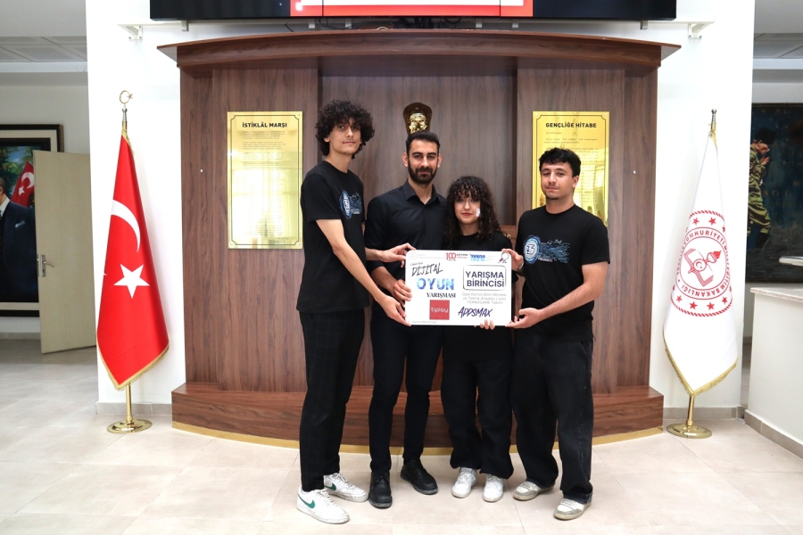 TEKNOBİL KOLEJİ YİNE ZİRVEDE 