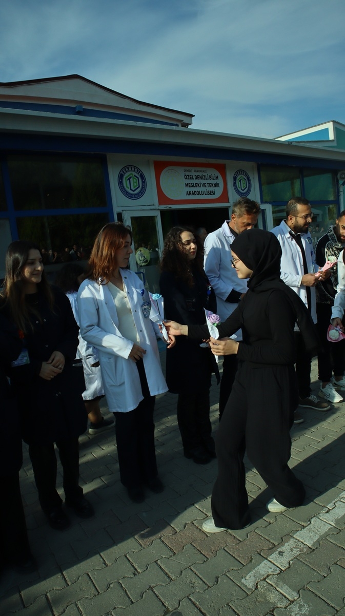 ÖĞRETMENLER GÜNÜ KUTLU OLSUN 