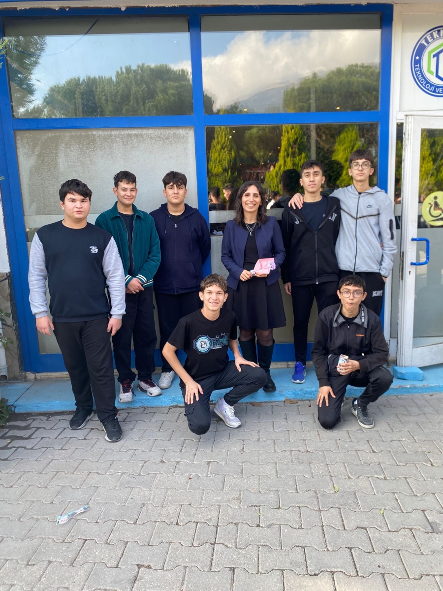 ÖĞRETMENLER GÜNÜ KUTLU OLSUN 