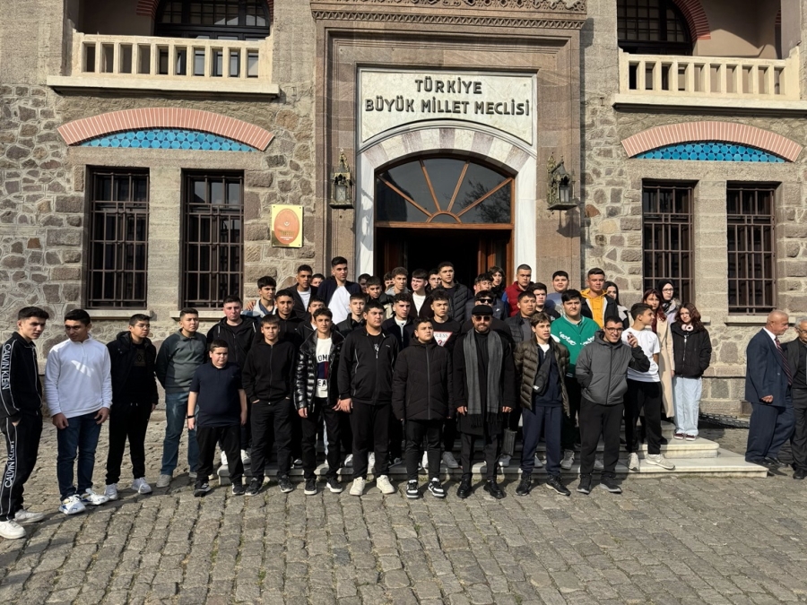 TEKNOBİL KOLEJİ ANKARAʼDA 