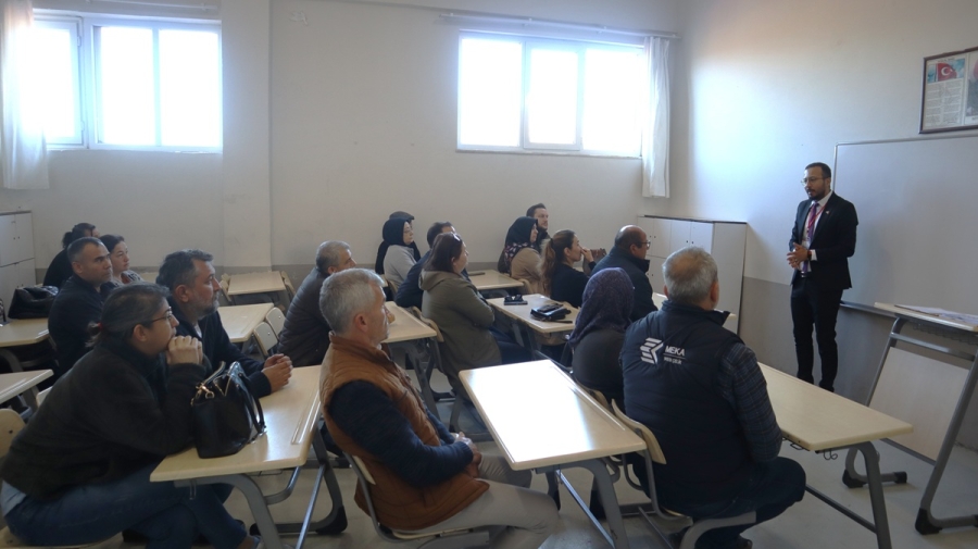 Okulumuzda 2025-2026 Eğitim-Öğretim Yılı Veli Toplantısı Yapıldı. 