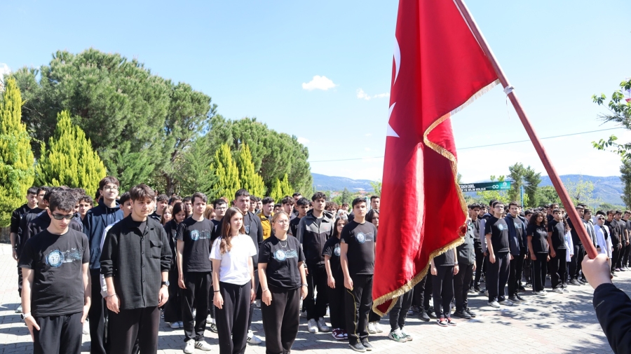 19 MAYIS ATATÜRK’Ü ANMA, GENÇLİK VE SPOR BAYRAMI KUTLU OLSUN 