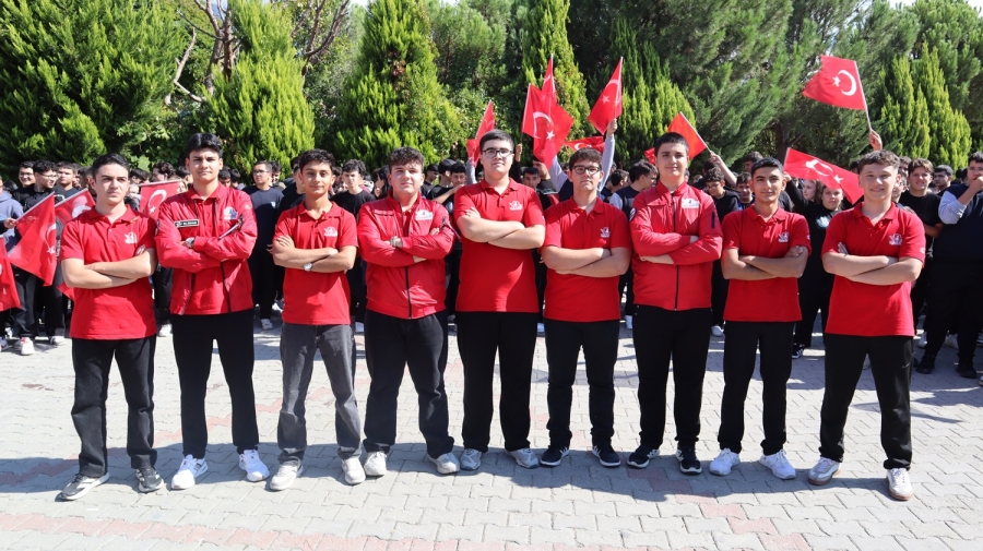 TEKNOFEST ŞAMPİYONLARIMIZA ALTIN ÖDÜL! 