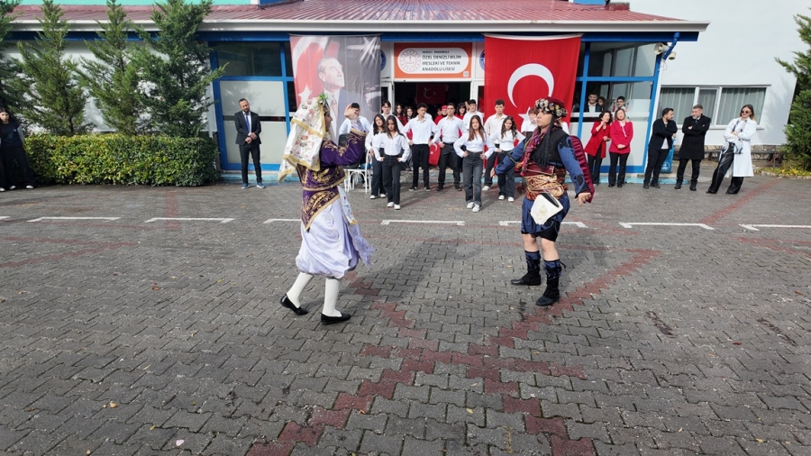 YAŞASIN CUMHURİYET 